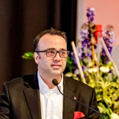 Oguz Oenal