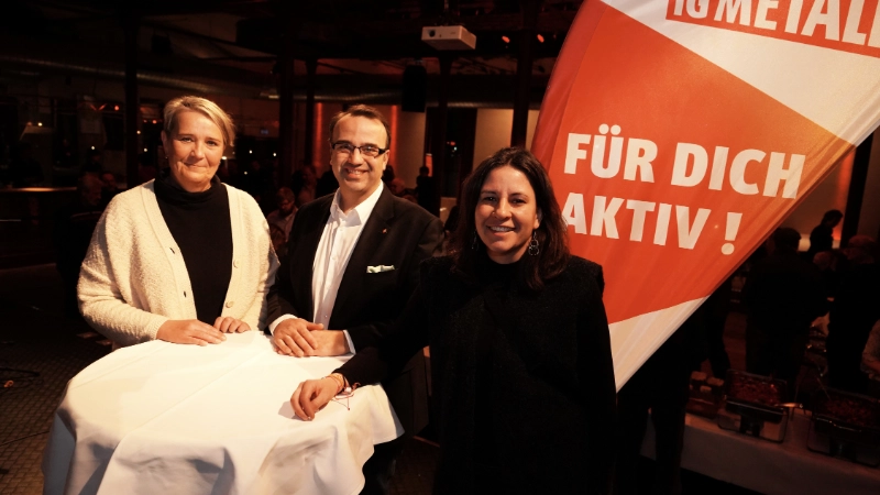 Die Bevollmächtigten Martina Bee und Oguz Önal mit Anke Unger (rechts) beim Empfang.